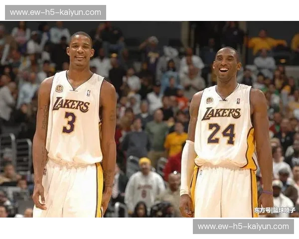 紫金荣耀与航天城的速度激情：湖人vs火箭全场录像深度解析，重温热血巅峰战